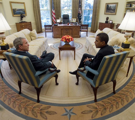 President_George_W__Bush_and_Barack_Obama_meet_in_Oval_Office