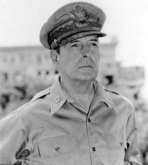 Enfoques Douglas_MacArthur_58-61